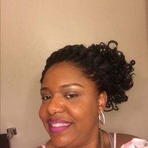 Meet your Posher, Helen